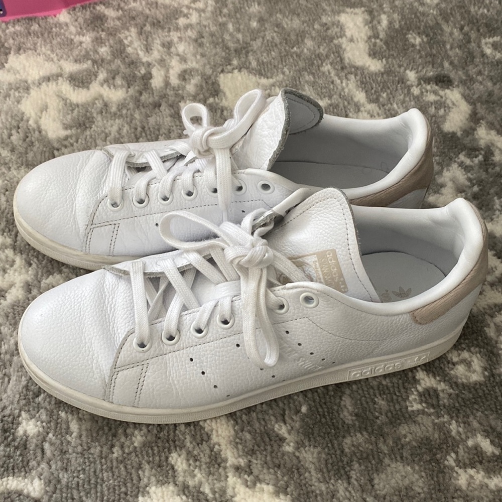 Adidas tennis shoes- GREAT CONDITION